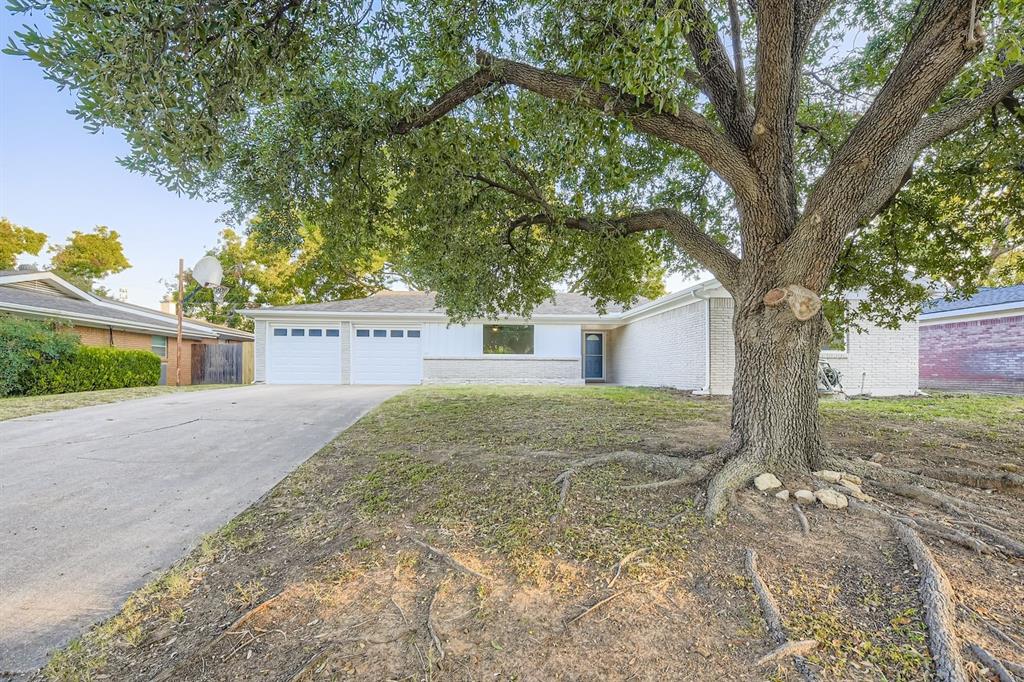 420 Bedford Court W