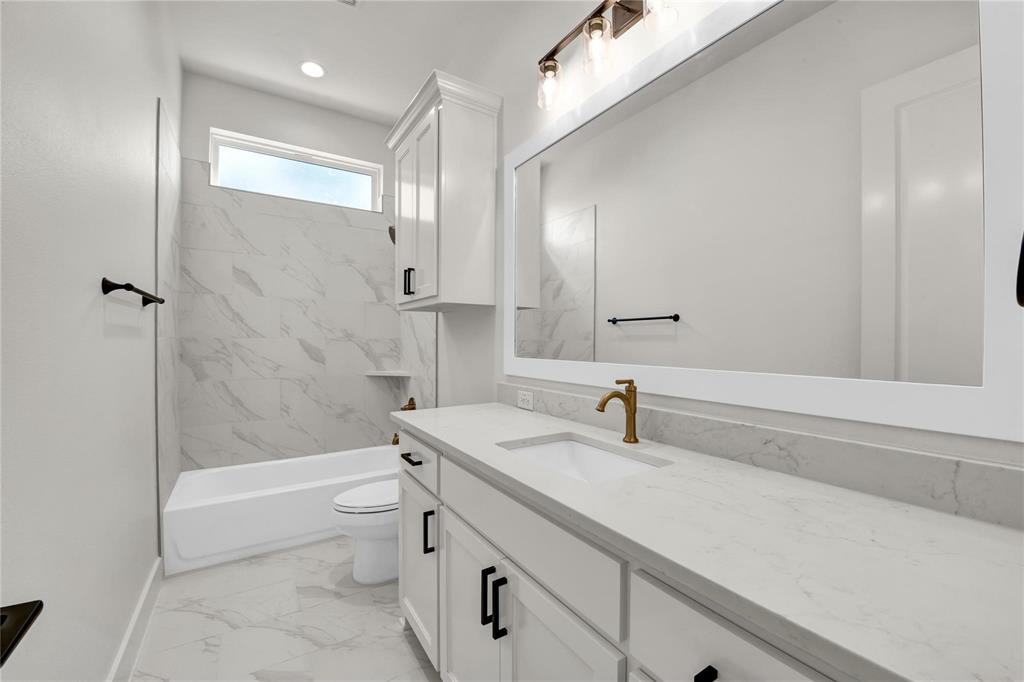 Estancia - Residential