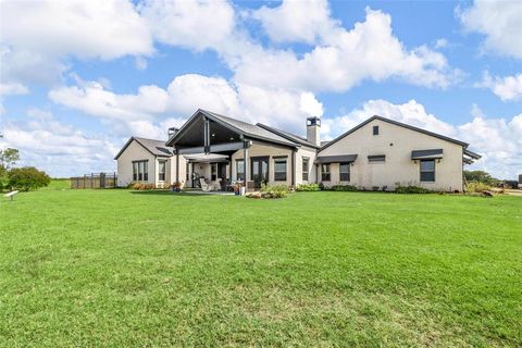 A home in Farmersville