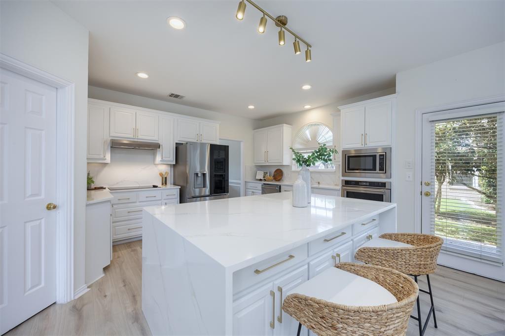 7800 Brushfield Drive