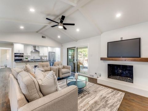 Tiny photo for 11338 Hillcrest Road, Dallas, TX 75230 (MLS # 21100484)