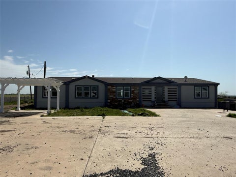 Photo of 10546 Hames Road, Pilot Point, TX 76258 (MLS # 21419665)