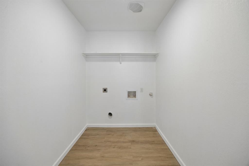 Richard Lagow Estate - Residential