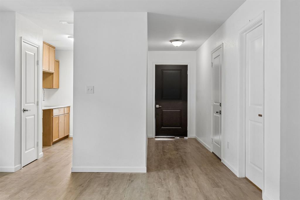 Richard Lagow Estate - Residential