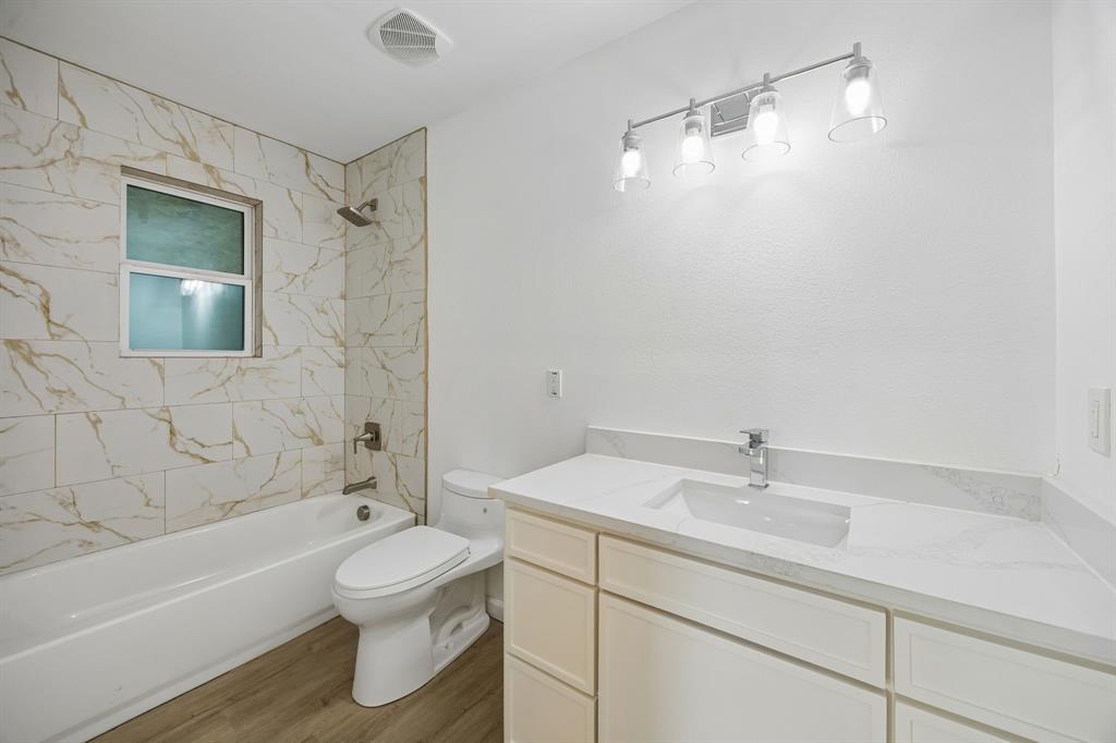 Richard Lagow Estate - Residential