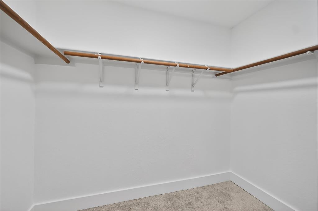 FOX RUN - Residential