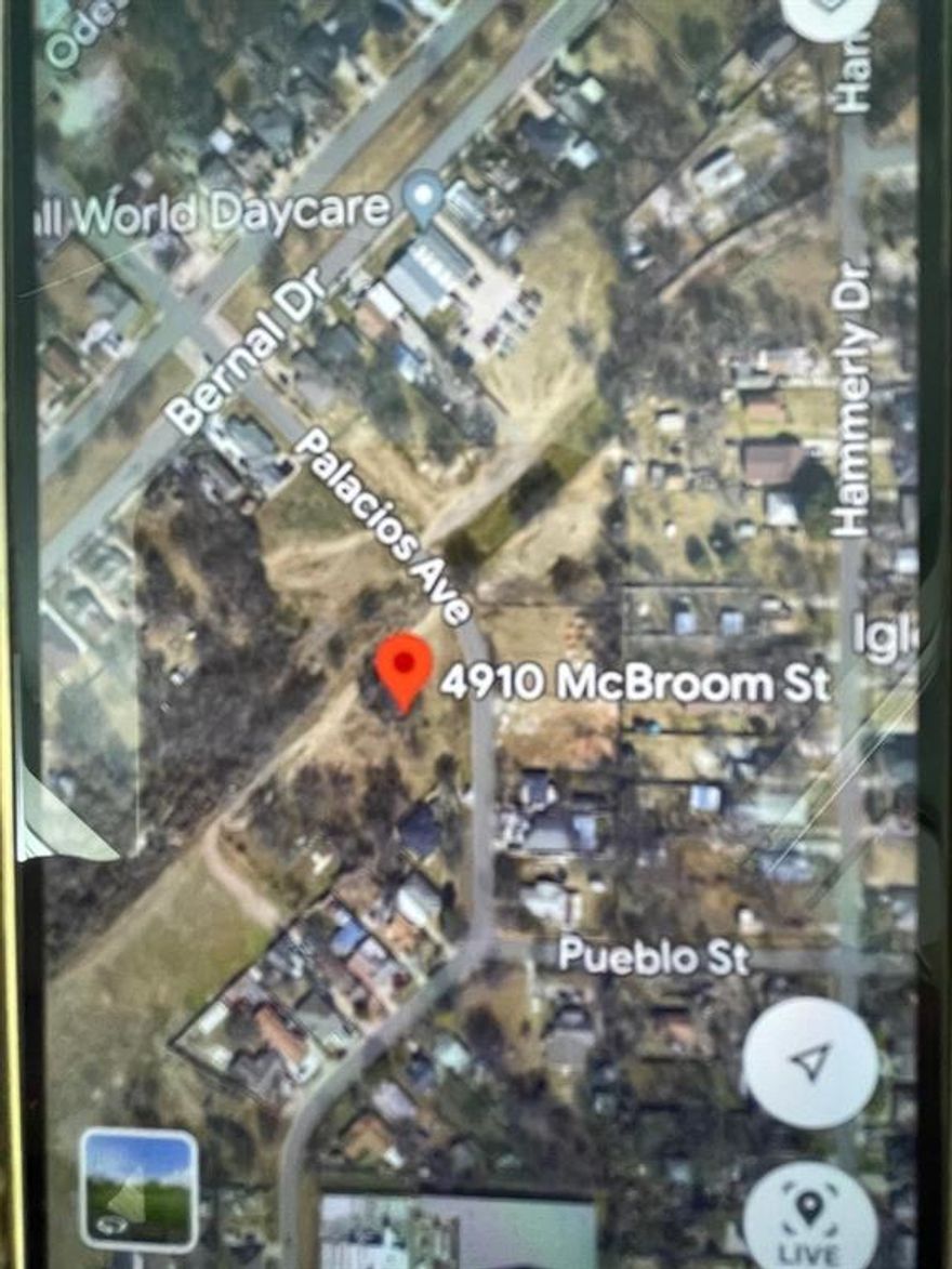 Great opportunity to build a home in an up and coming neighborhood.  This property has access to a paved road, Pallacios Ave. 
6.6 Miles from downtown Dallas, close to Bishop Arts & Trinity Groves.