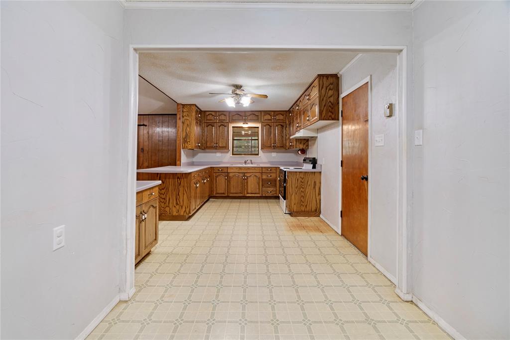 64 Farm Road 2121
