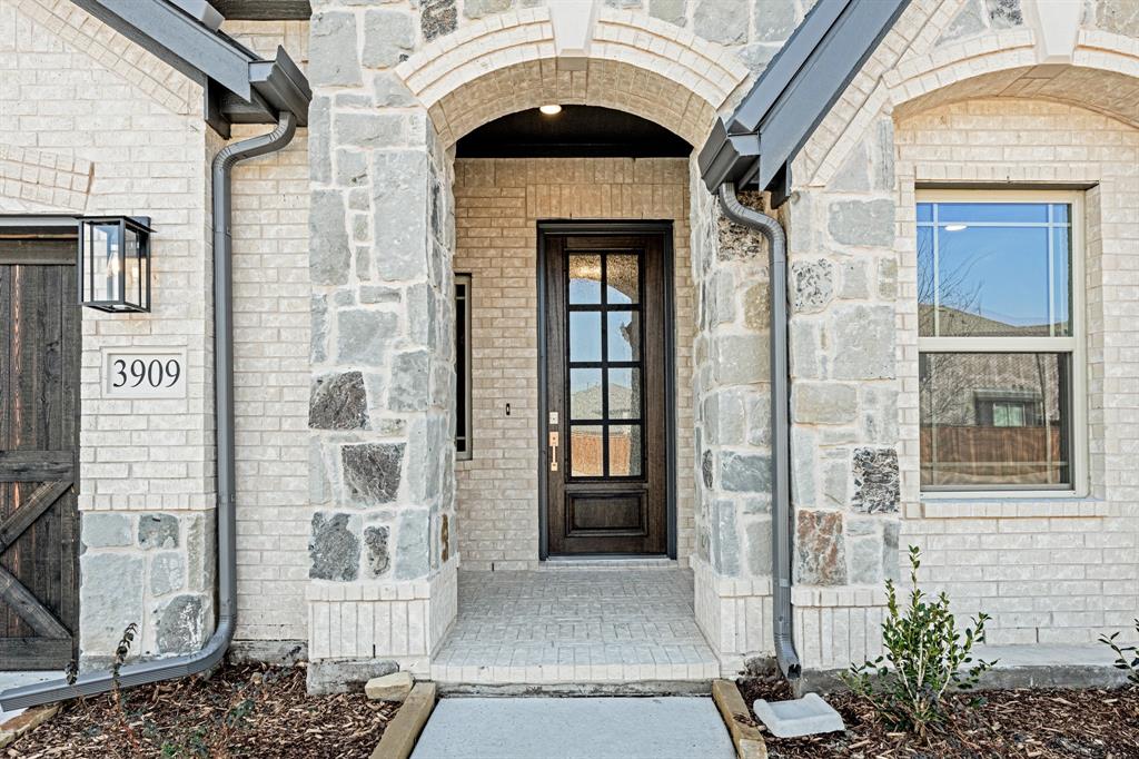 3909 Hidden Cove Court