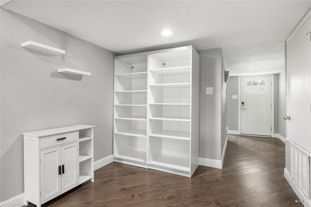 Colony 16 - Residential