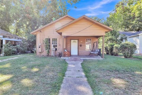 A home in Terrell