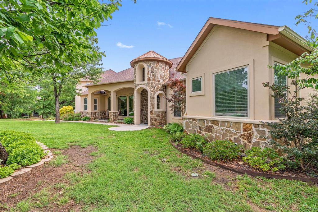 2051 E Oak Shores Drive