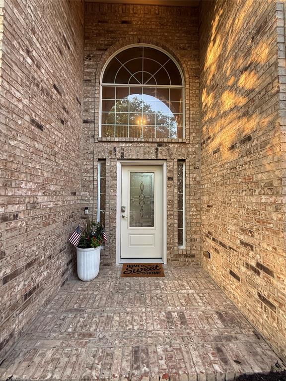 1009 Royal Oaks Drive