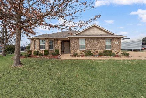 932 Cook Street Mansfield TX 76065