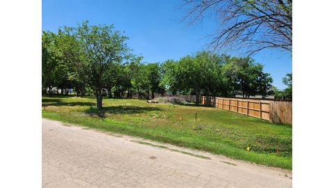 4251 Thousand Oaks Drive A Argyle TX 76226