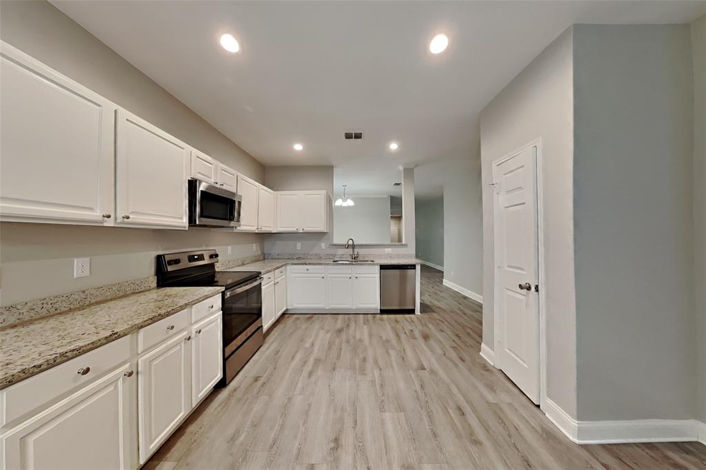 Parks At Boat Club The - Residential Lease