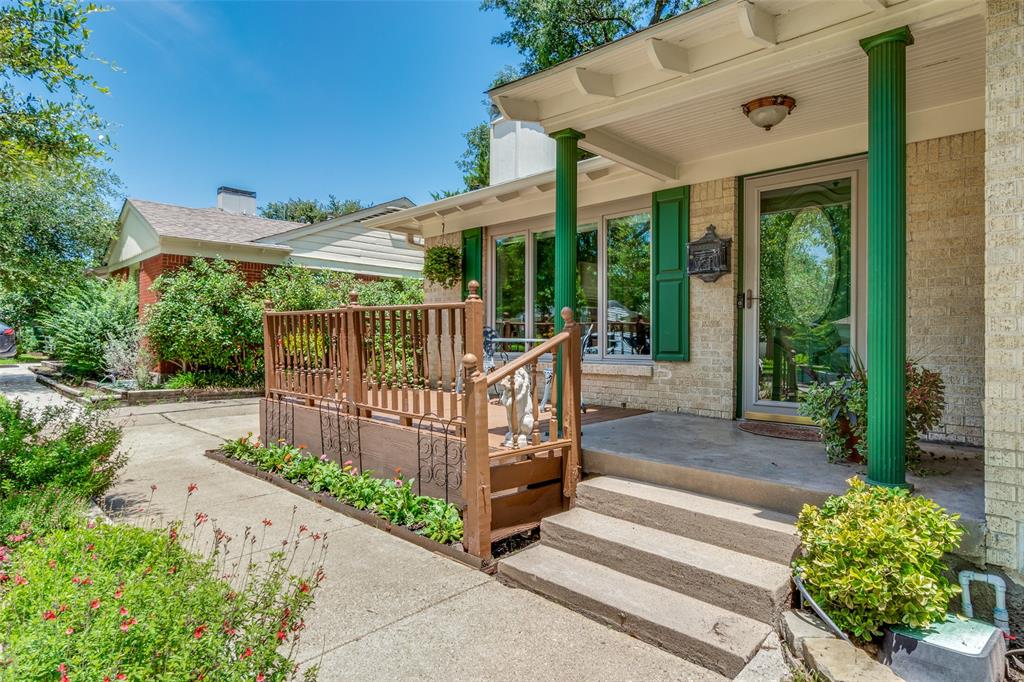 448 Parkhurst Drive