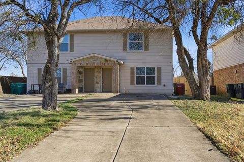 Photo of 917 N Brents Avenue, Sherman, TX 75090 (MLS # 21140943)