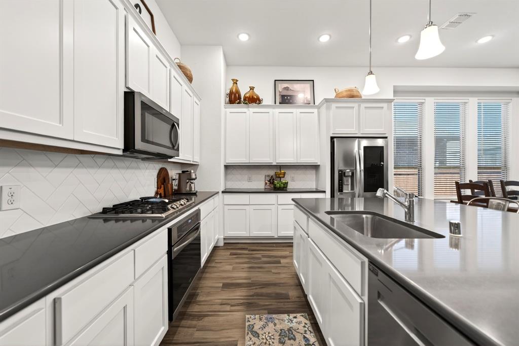 1420 Bird Cherry Lane