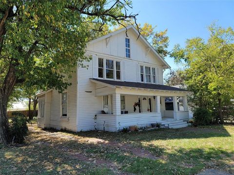 428 W Morgan Street Denison TX 75020