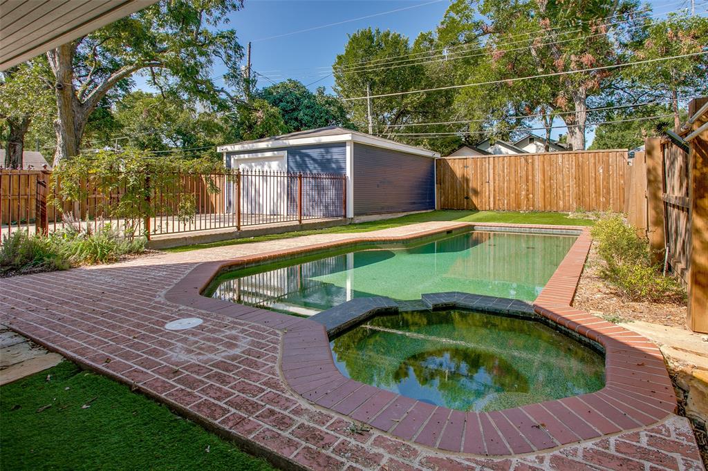 Winnetka Heights - Residential