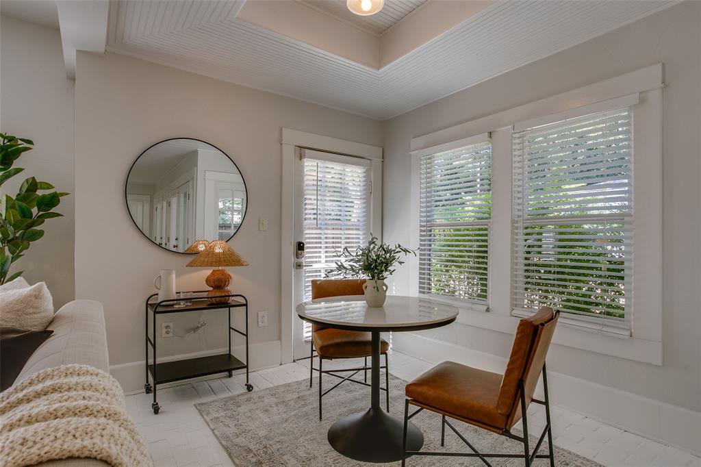 Winnetka Heights - Residential