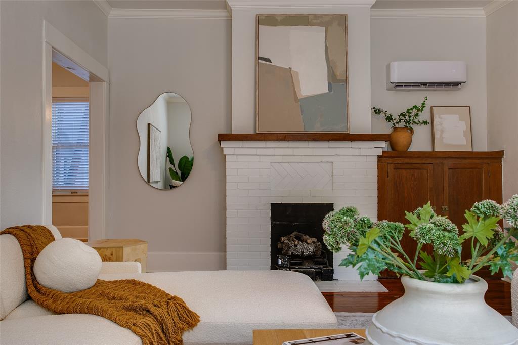 Winnetka Heights - Residential