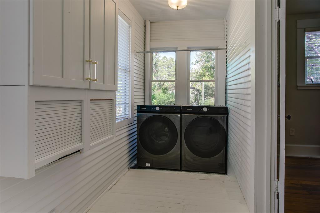 Winnetka Heights - Residential