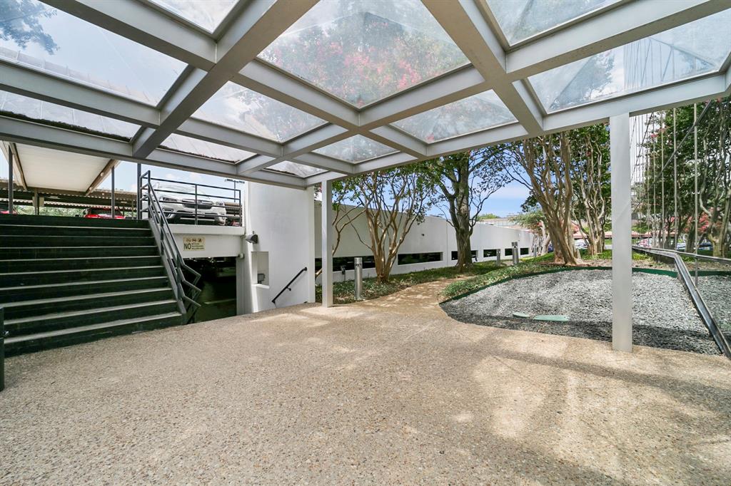 Hillcrest Green 2nd Inst - Commercial Lease