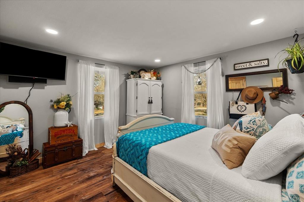 Whispering Oaks - Residential