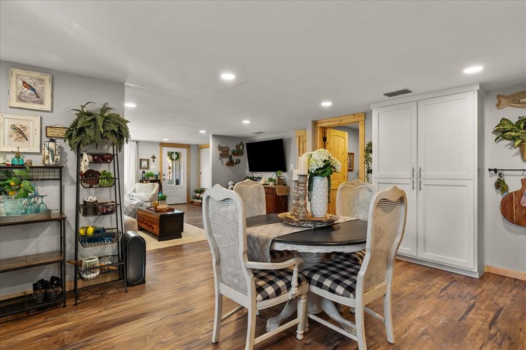 Whispering Oaks - Residential