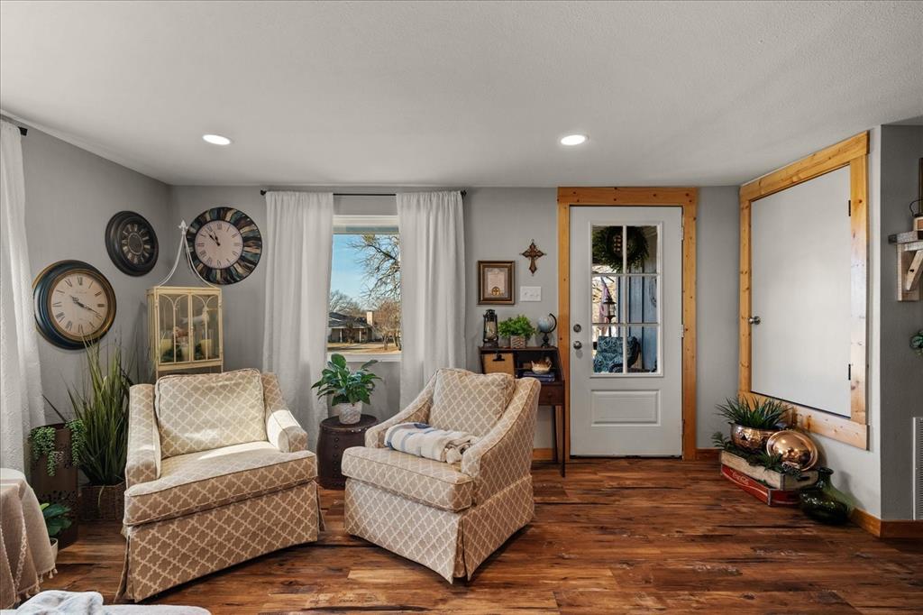 Whispering Oaks - Residential