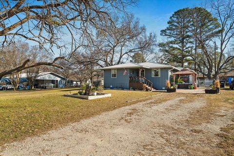 Photo of 681 Briggs Boulevard, East Tawakoni, TX 75472 (MLS # 21139357)