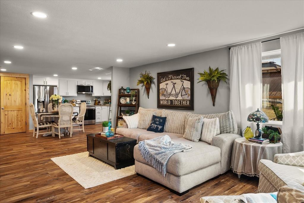 Whispering Oaks - Residential