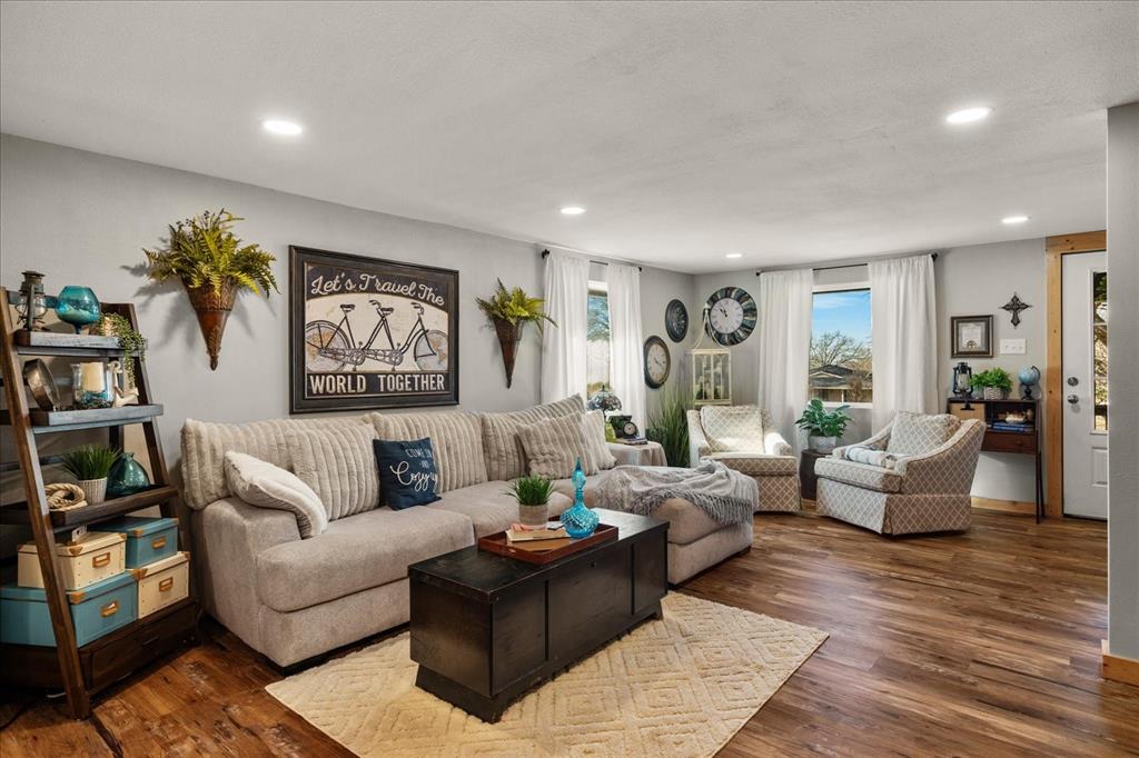 Whispering Oaks - Residential