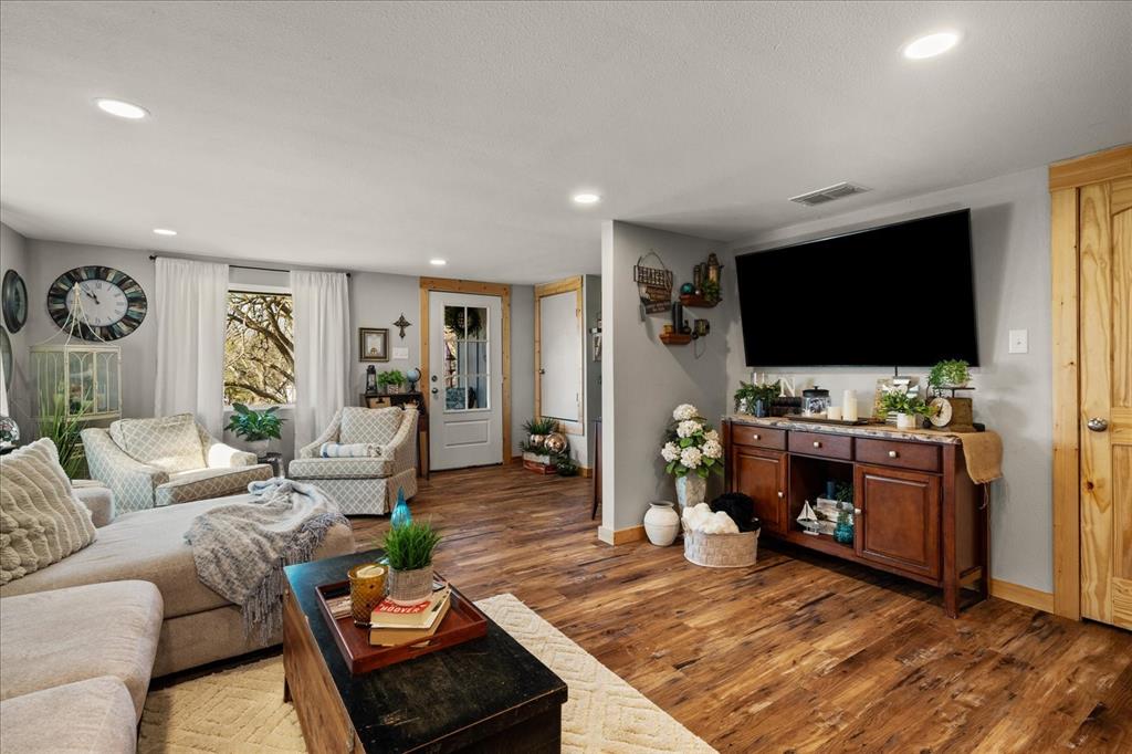 Whispering Oaks - Residential