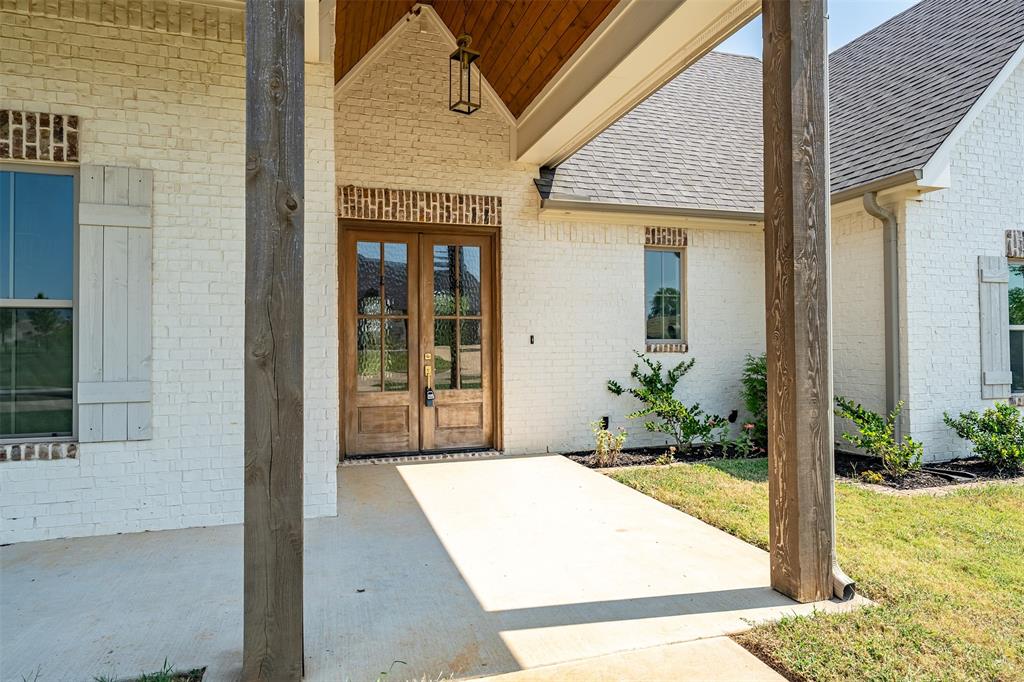 545 Bush Buck Way