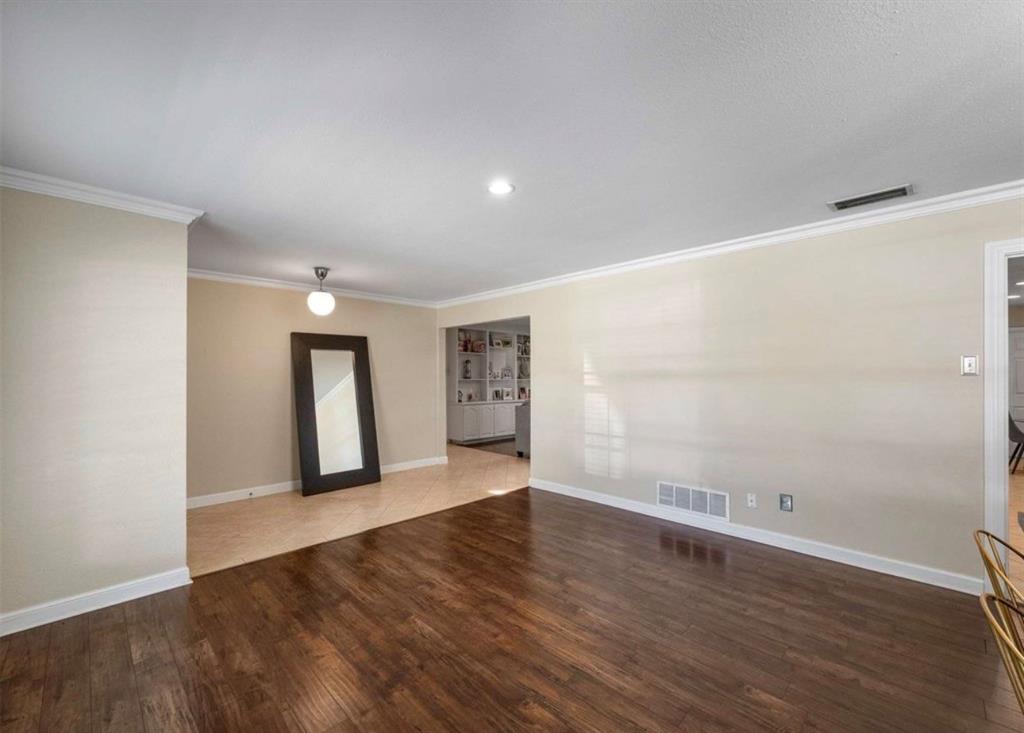 3750 Ridgeoak Way
