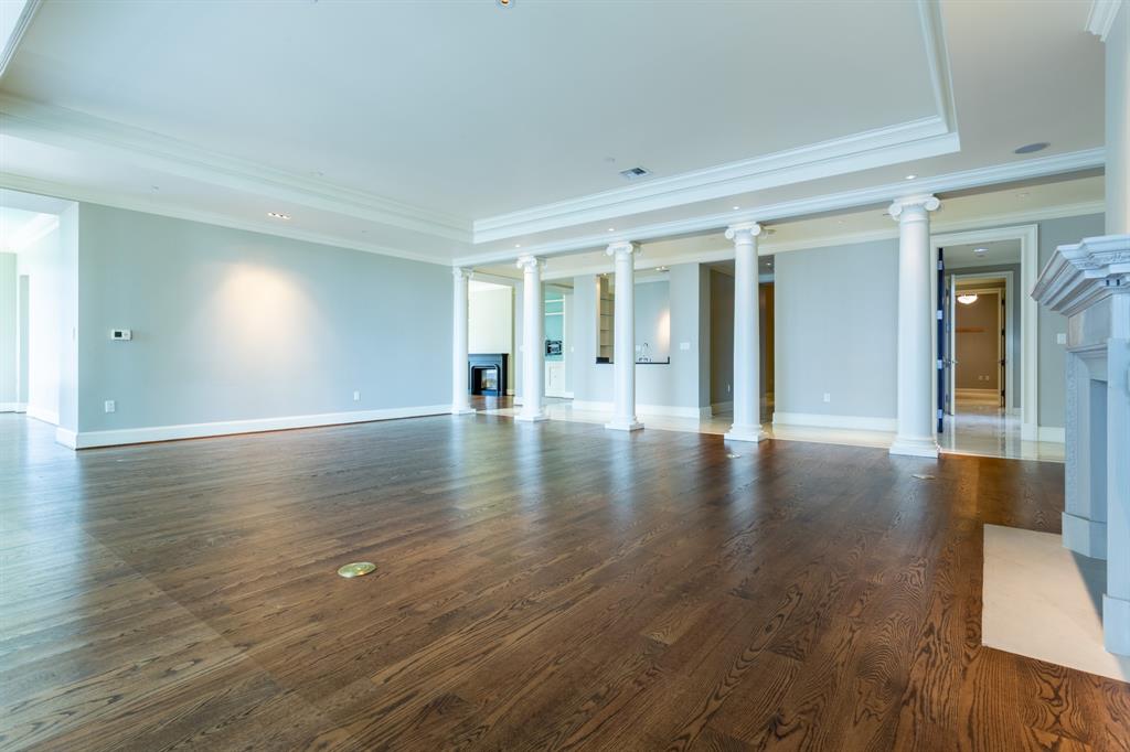 Ritz-Carlton Residences 1 - Residential