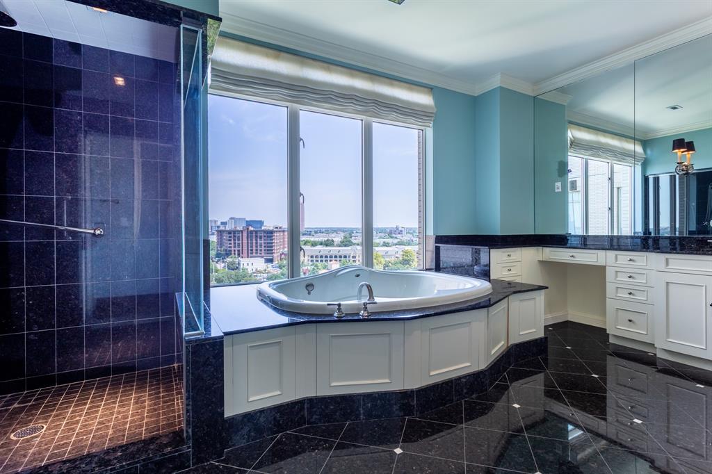 Ritz-Carlton Residences 1 - Residential