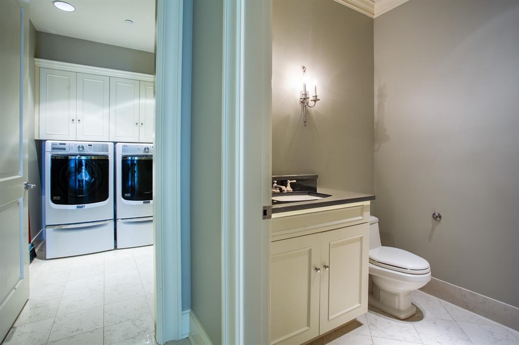 Ritz-Carlton Residences 1 - Residential