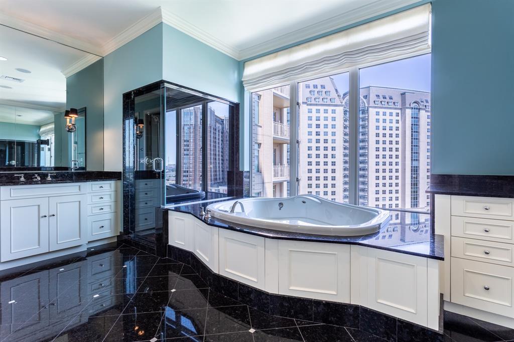 Ritz-Carlton Residences 1 - Residential