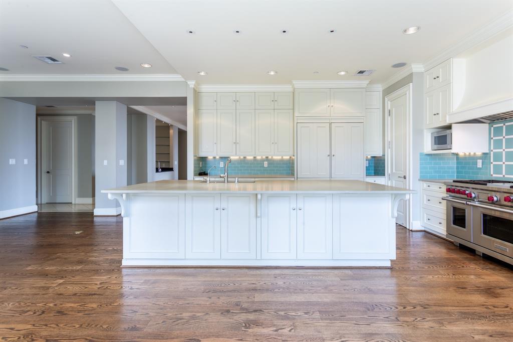 Ritz-Carlton Residences 1 - Residential