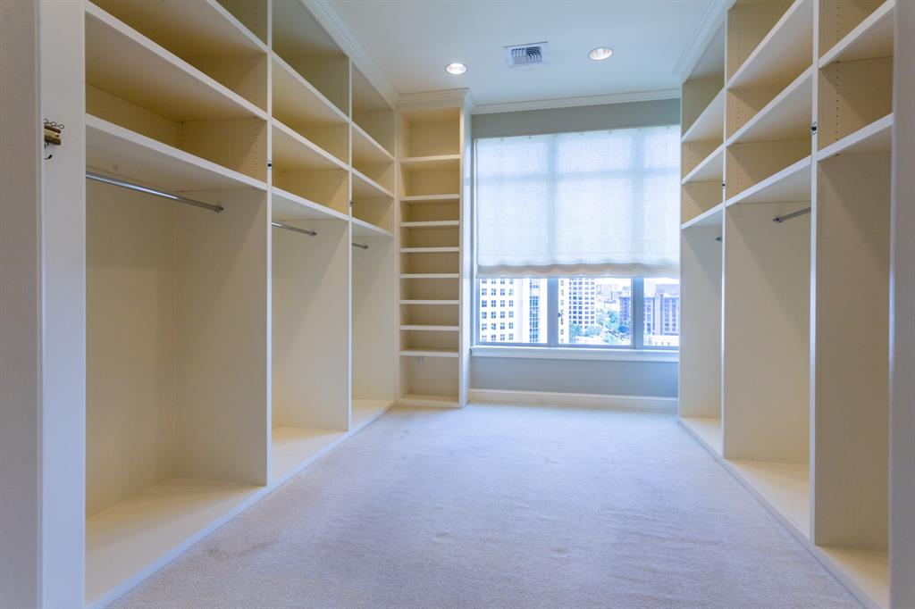 Ritz-Carlton Residences 1 - Residential