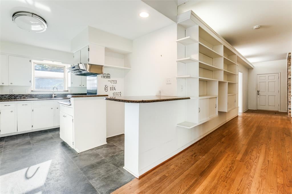 9759 Shoreview Road