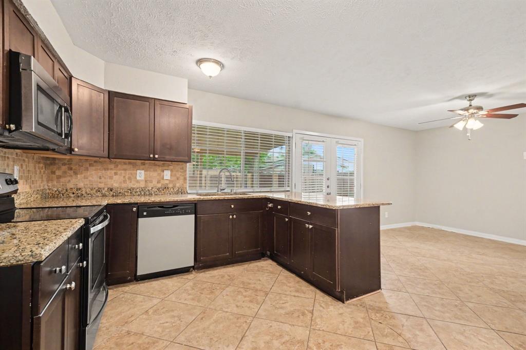 1205 Crestwood Court