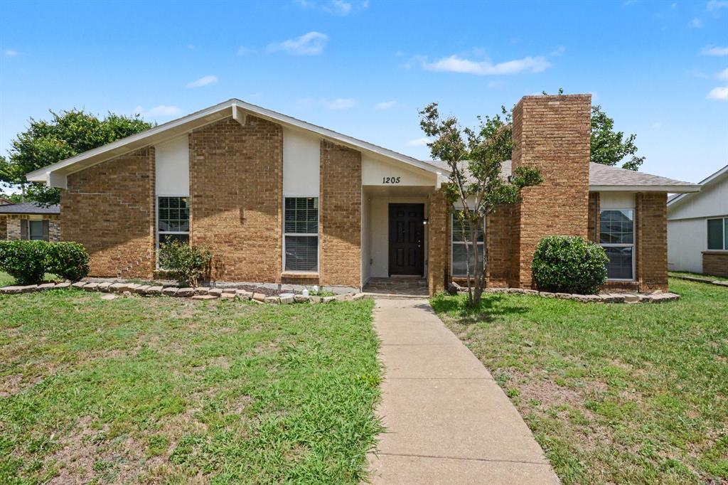 1205 Crestwood Court