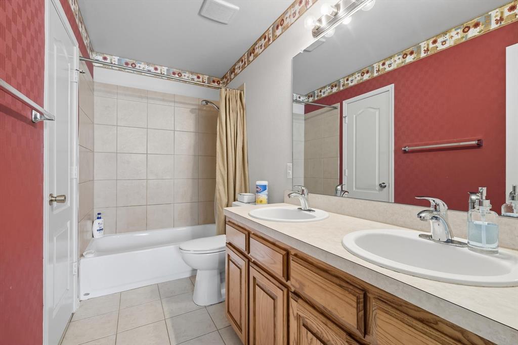 Oak Lakes - Residential