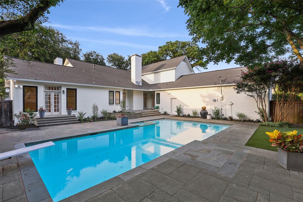 E A Kerley - Residential