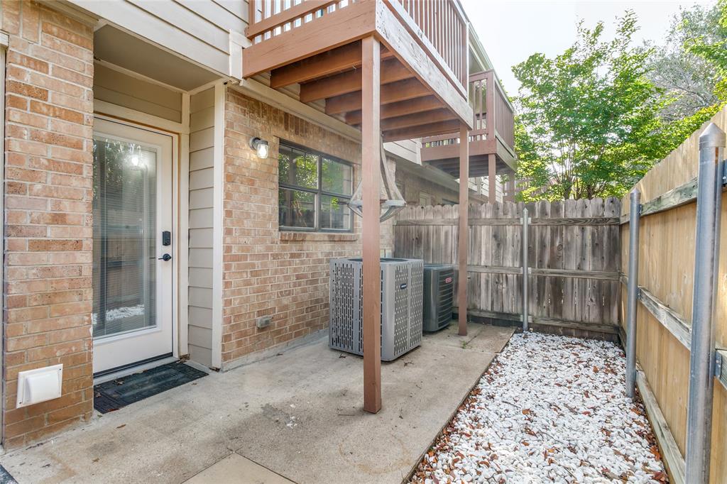 Shadowood Trail Condo - Residential